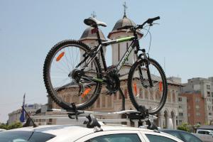 In der Regel können auf einem Fahrradträger laut Herstellerangabe vier Räder gleichzeitig transportiert werden. Dachträger Fahrrad