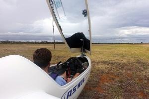 Segelfliegen ist mit viel Adrenalin verbunden Bild Segelflugzeug
